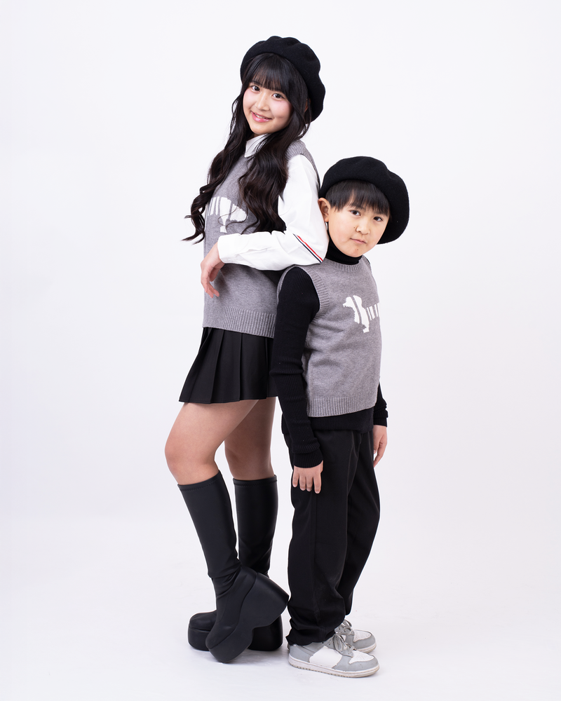 ストライプダックスフンドのニットベスト 【モデル着用商品】@cocone0523 @oparu643
